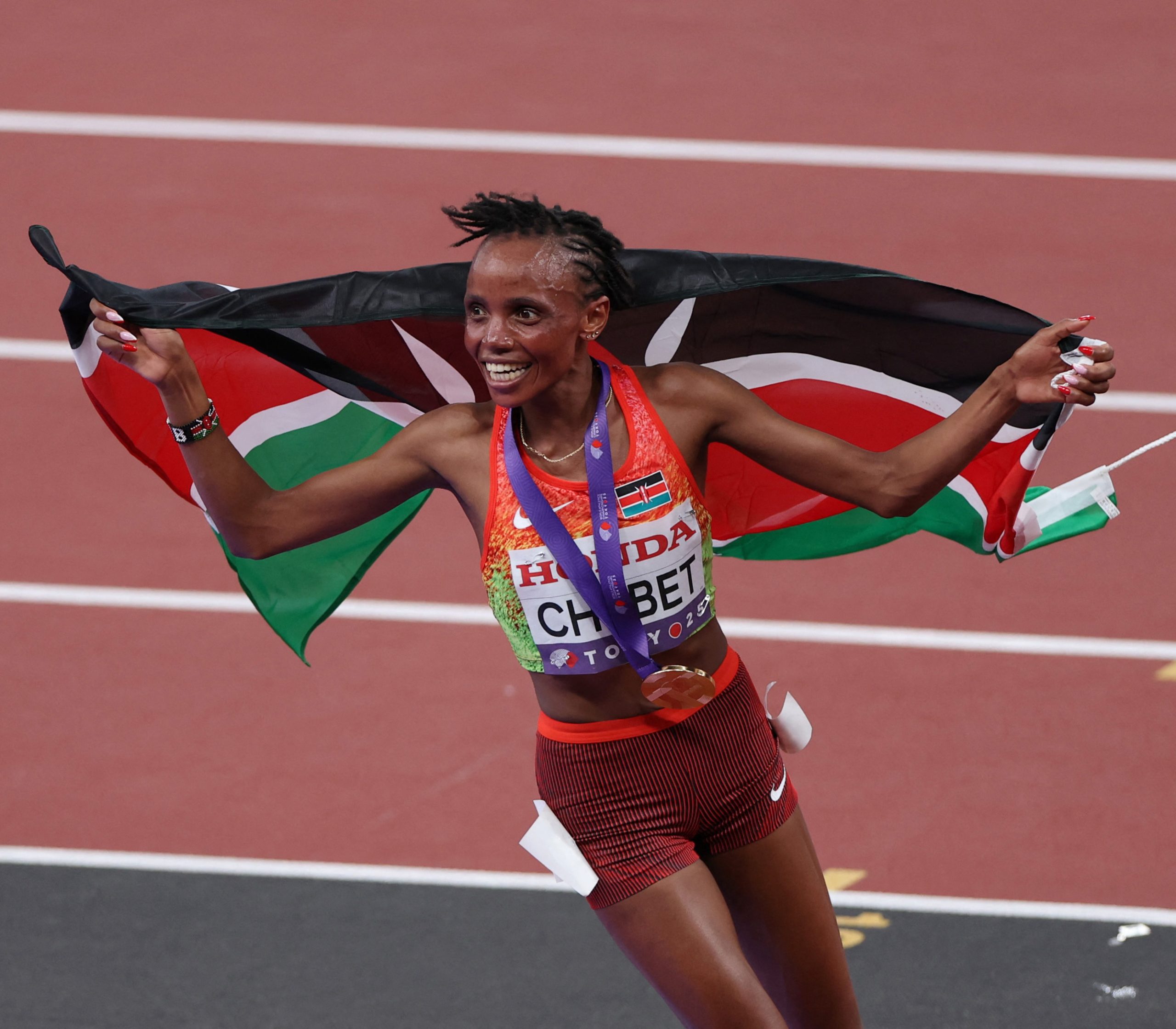 Historia! Chebet Mkenya wa kwanza kushinda 10,000m katika Riadha za Dunia tangu 2015