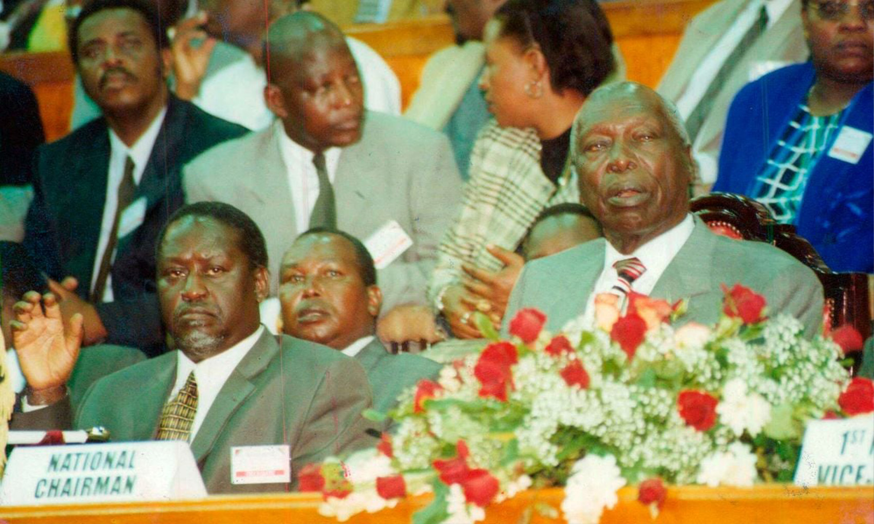 Moi alikataa pendekezo la kuua Raila kwa kukosoa utawala wake, Mkuu wa Habari Ikulu afichua