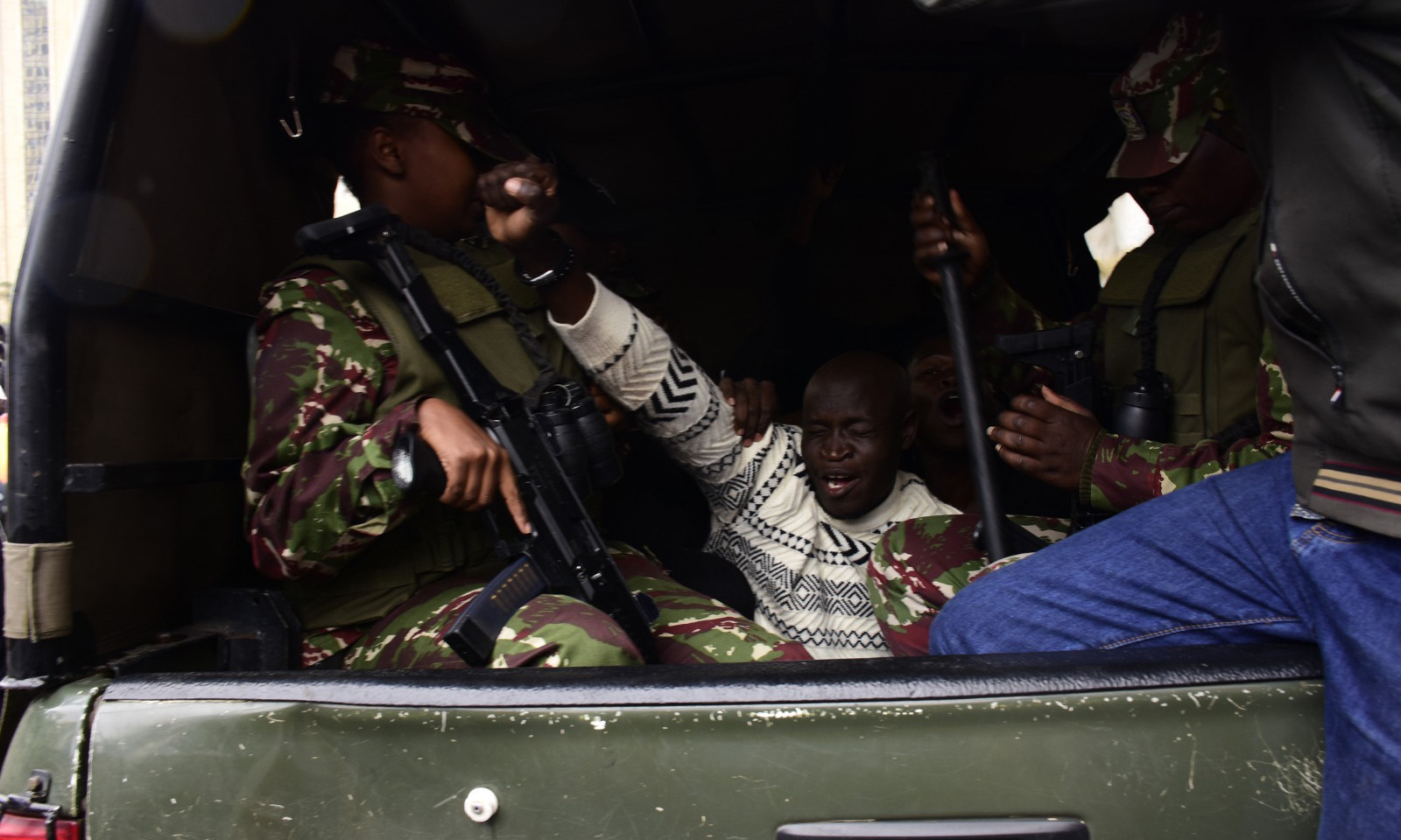 Vijana wafaulu kujikusanya tena Archives, Nairobi kuimba nyimbo za kukashifu serikali
