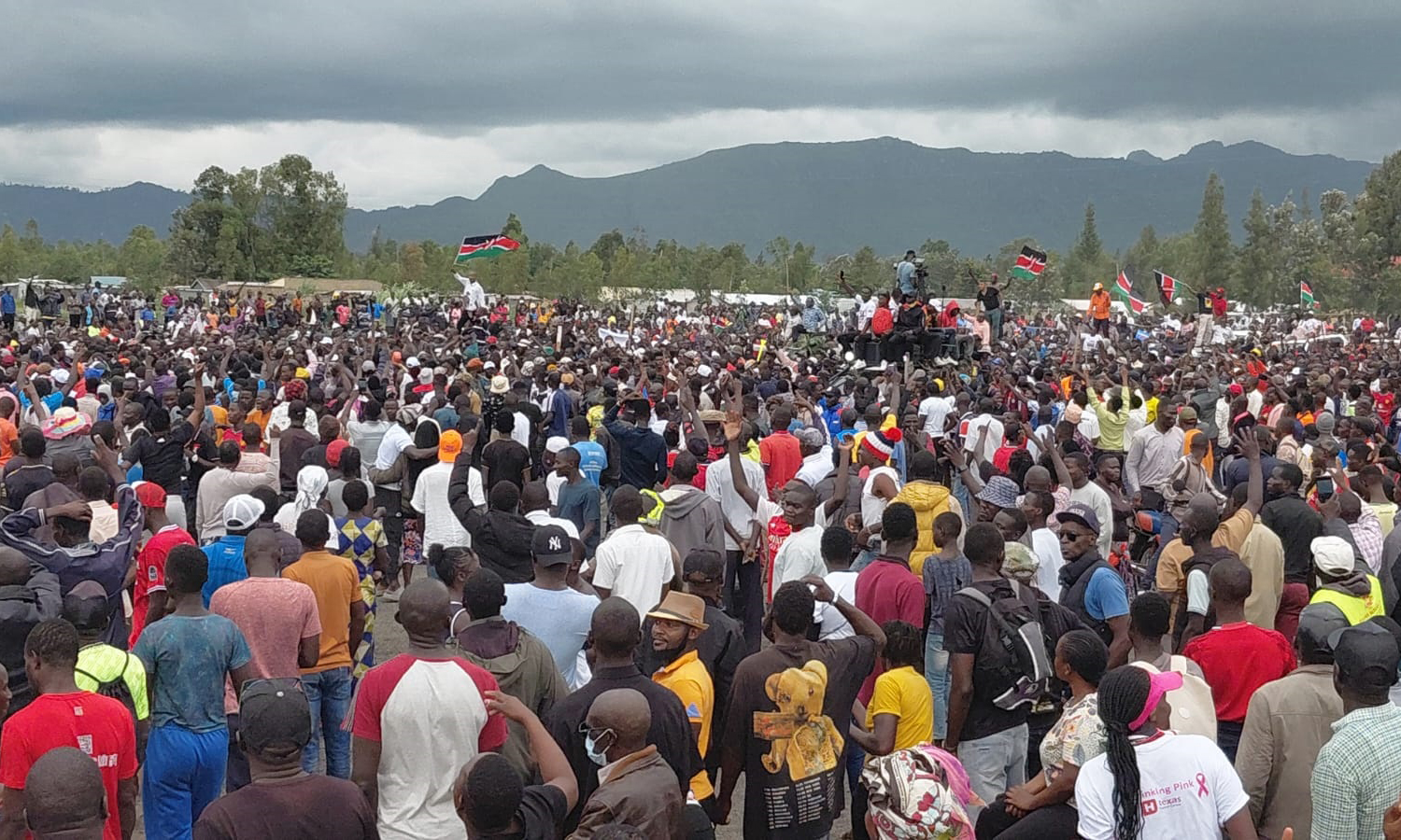 Kundi la Linda Mwananchi linaloongozwa na Sifuna, Babu lapokelewa kwa kishindo Kisumu