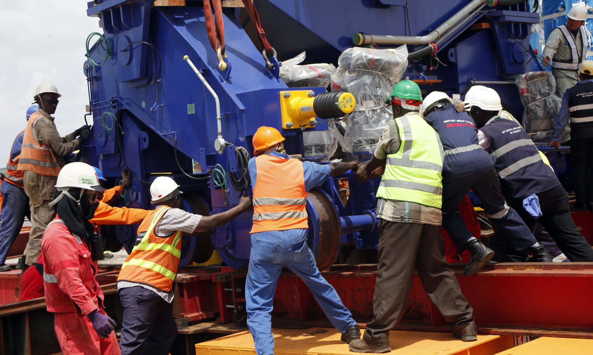 Tabasamu kwa makuli bandarini mkataba mpya ukitiwa saini kuwaongeza mishahara