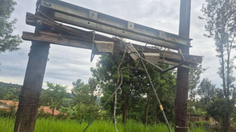 Transfoma iliyoharibiwa na wahalifu katika Kaunti ya Meru.