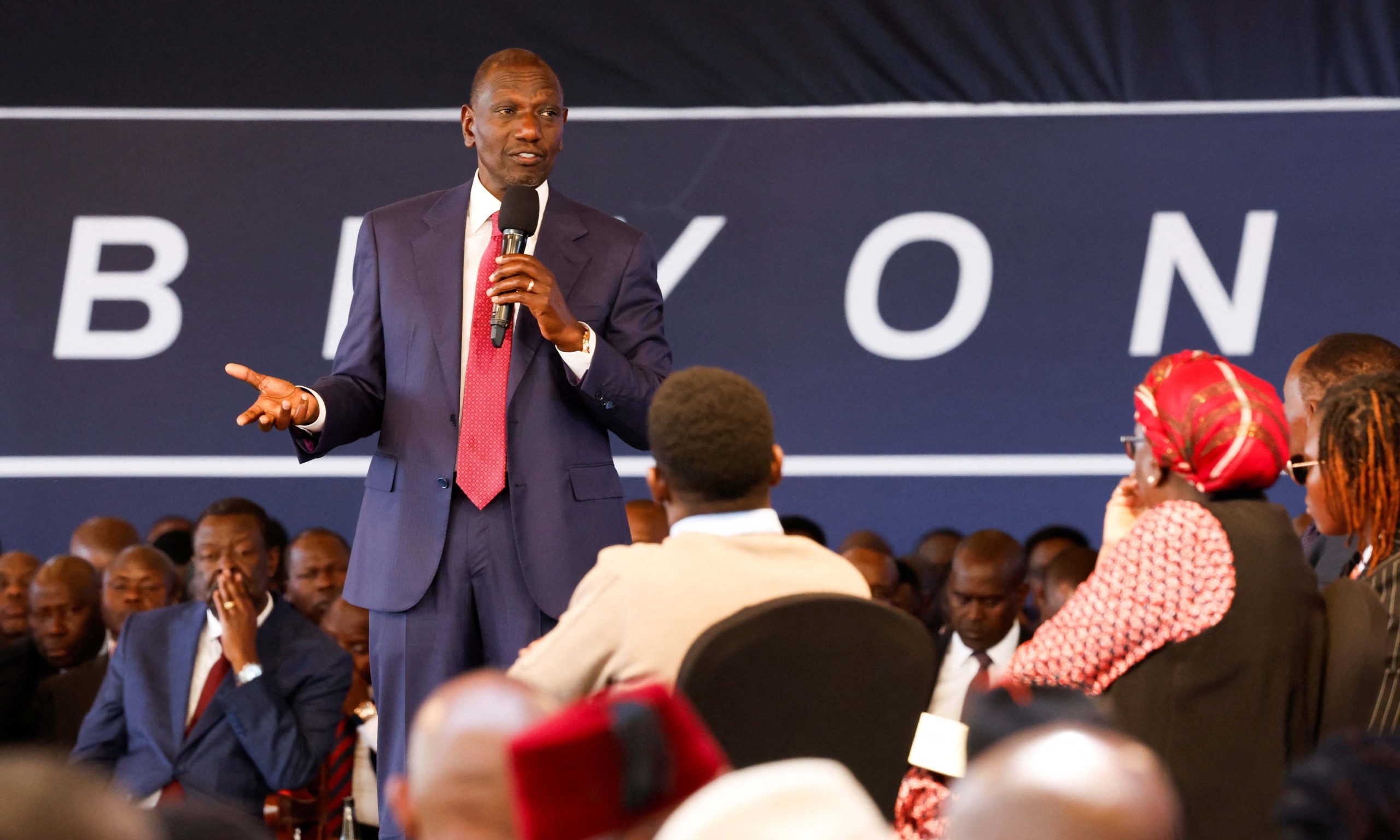 Ruto aiga Kibaki kuzindua ruwaza ya maendeleo